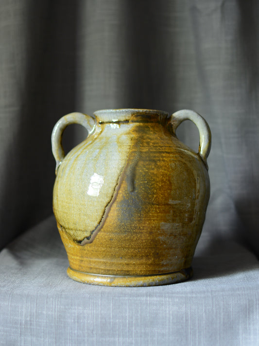 Tea Dust Jug