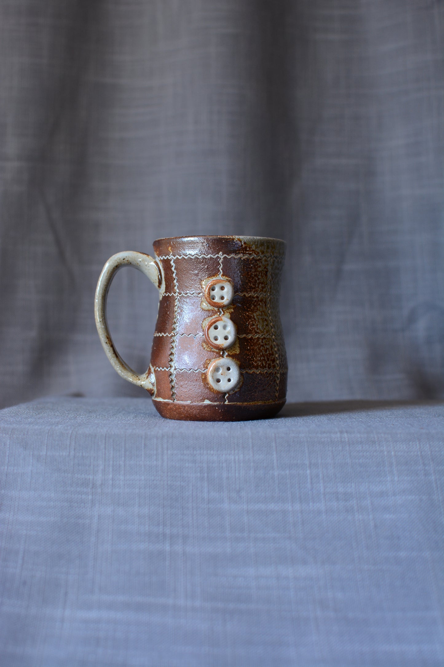 Button Mug