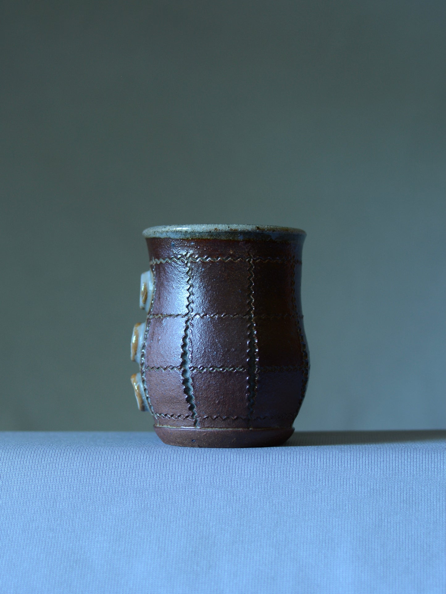 Small Button Mug 2