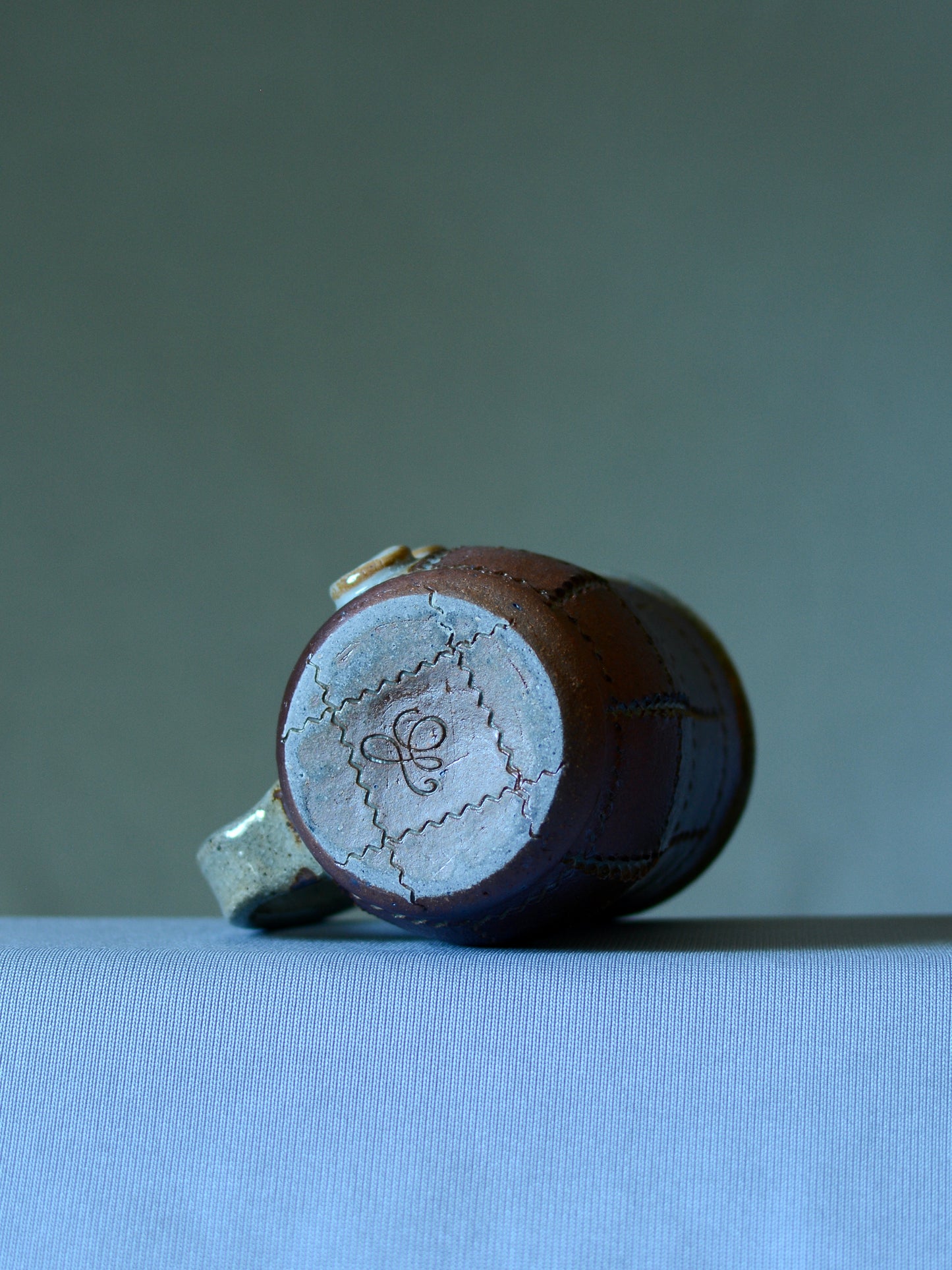 Small Button Mug 2