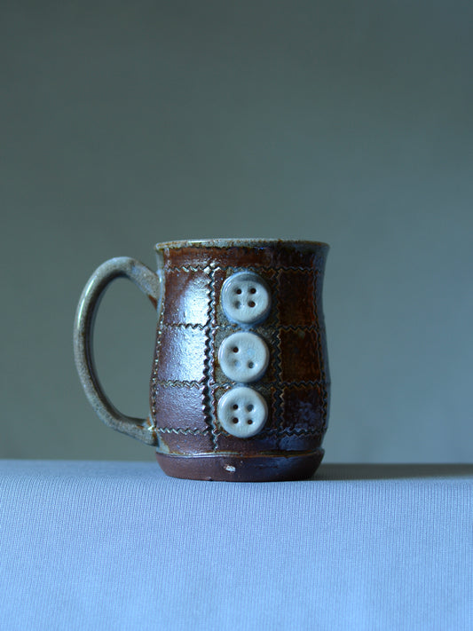 Small Button Mug 3