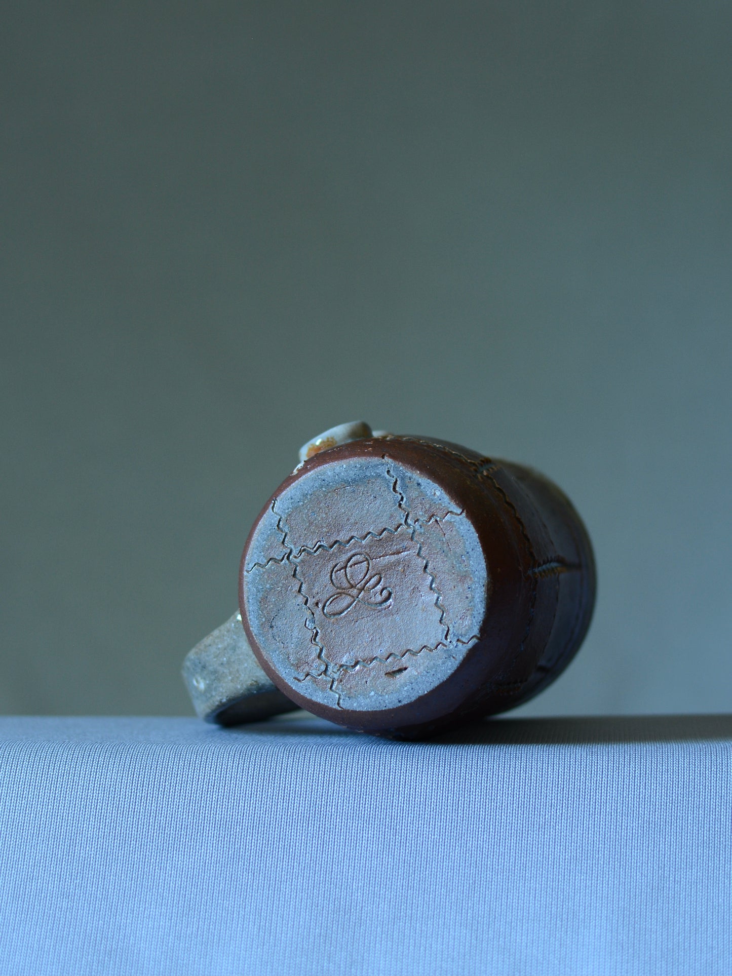 Small Button Mug 3