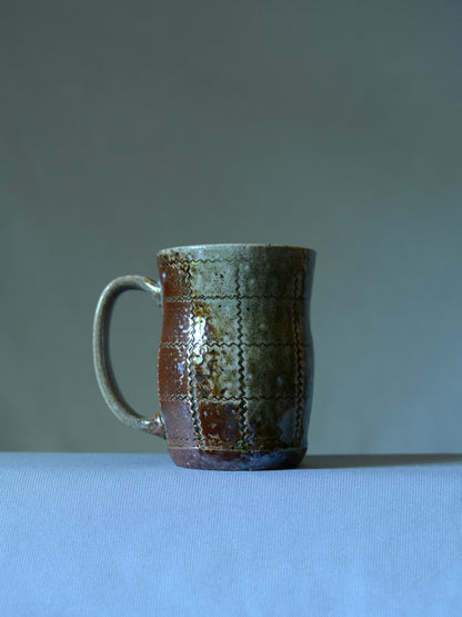 Small Button Mug 6 *LEFTY*