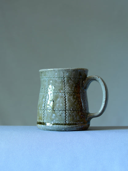 Small Button Mug 7