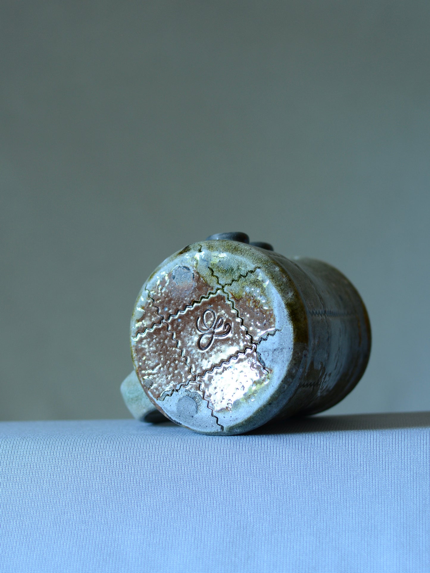 Small Button Mug 7