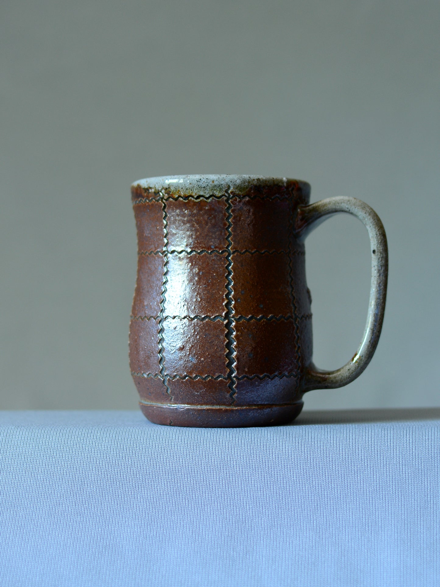 Button Mug 8