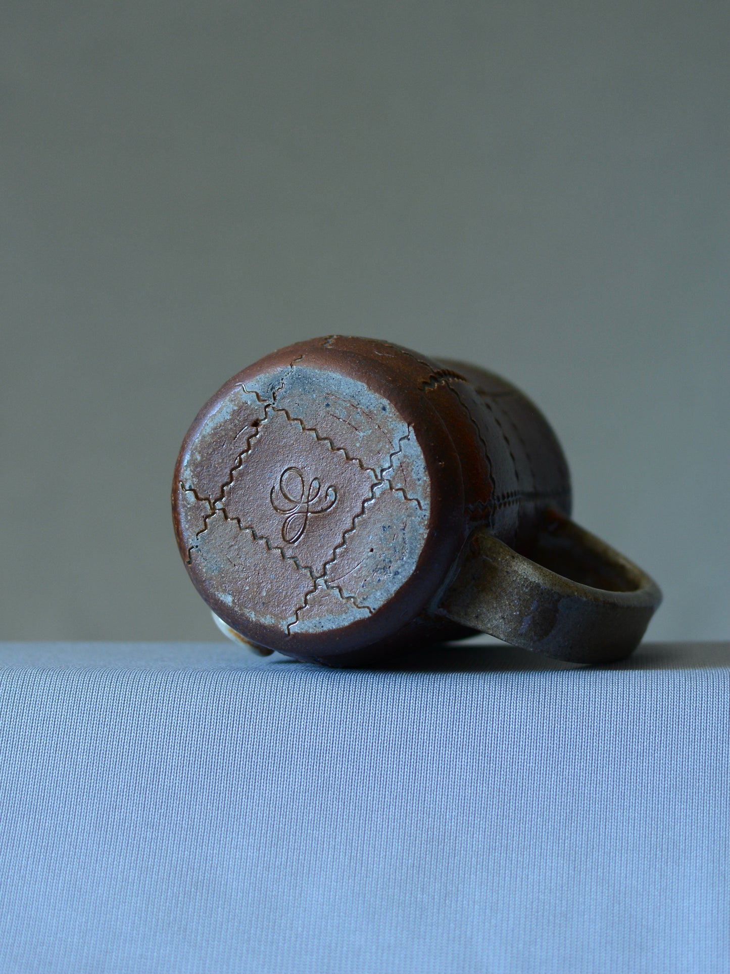 Button Mug 8